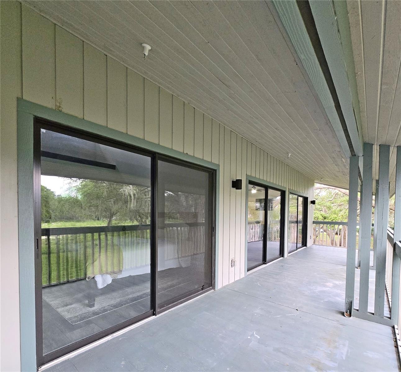 Image 26 of 34 For 816 Pinewood Ct  3126