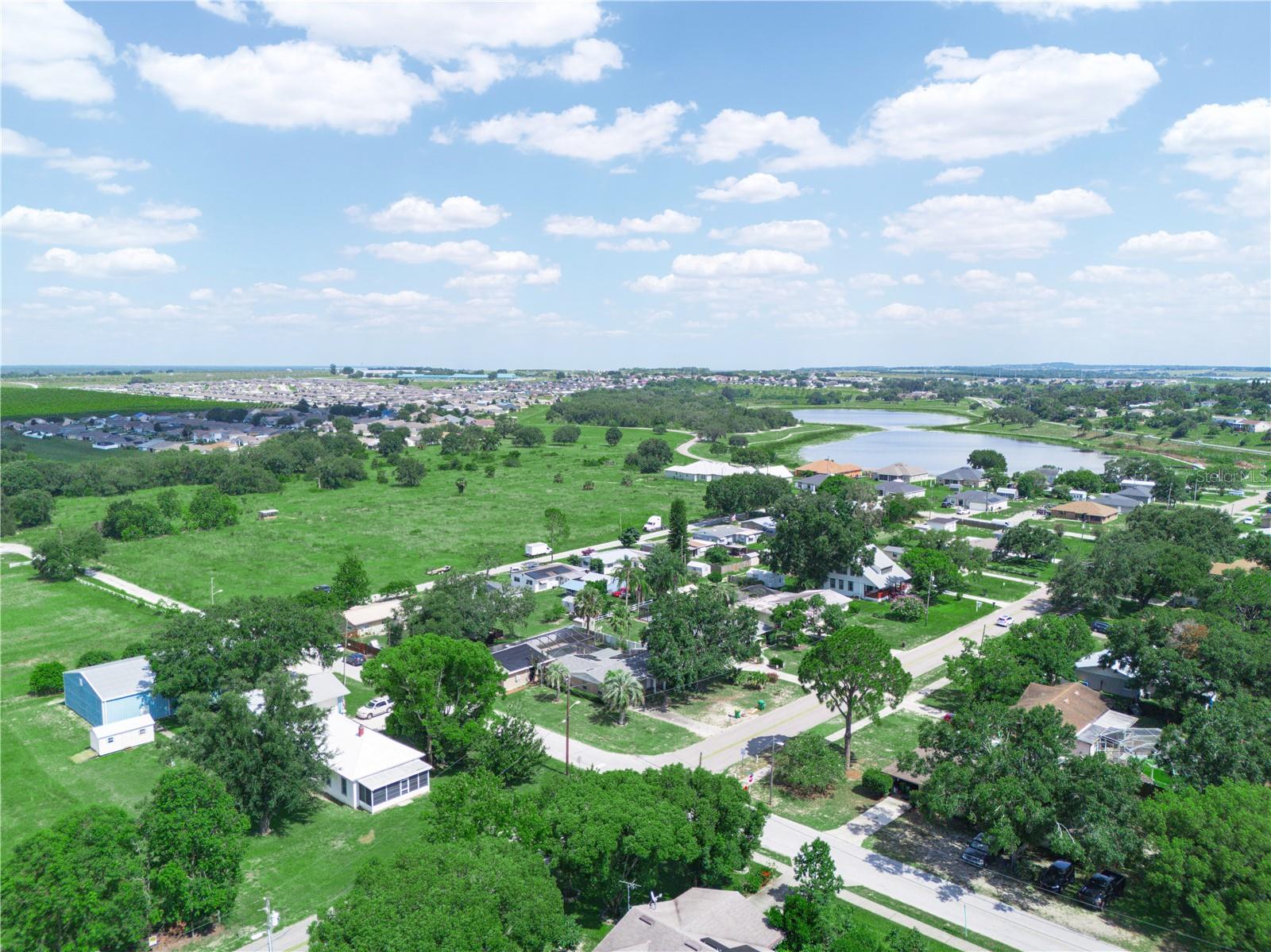 Image 12 of 53 For 320 8th Street N
