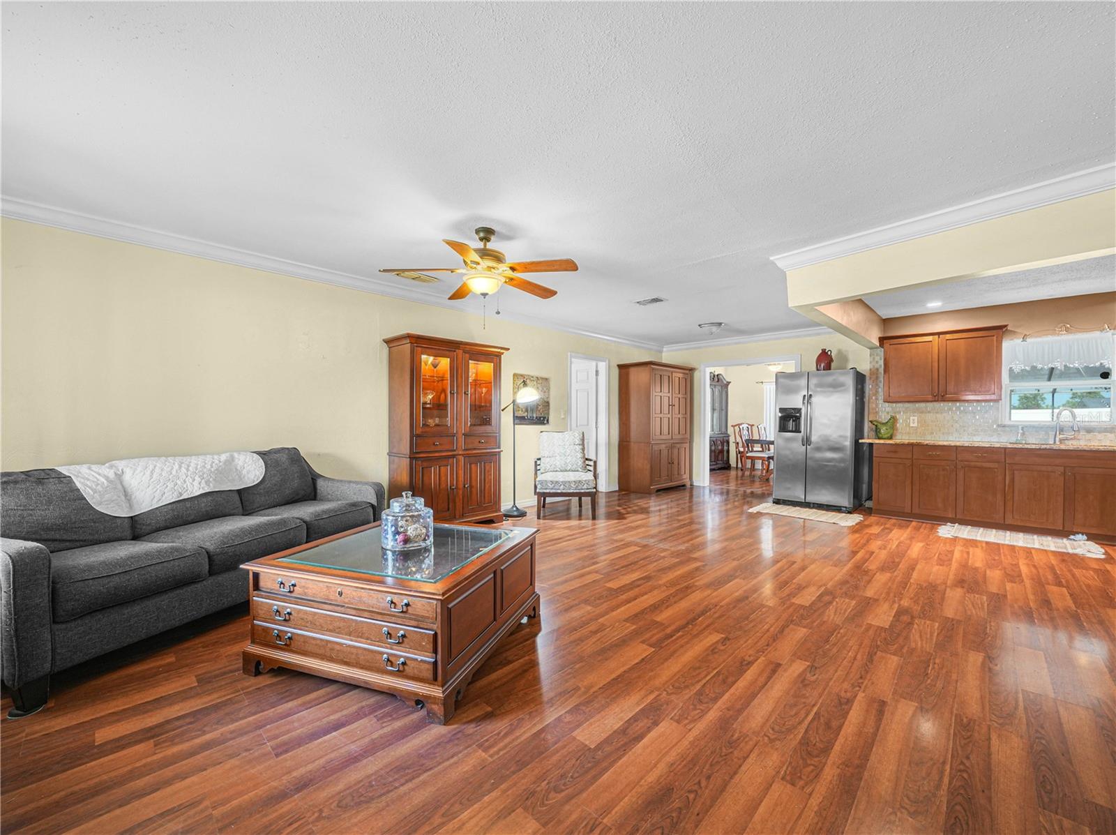 Image 16 of 53 For 320 8th Street N