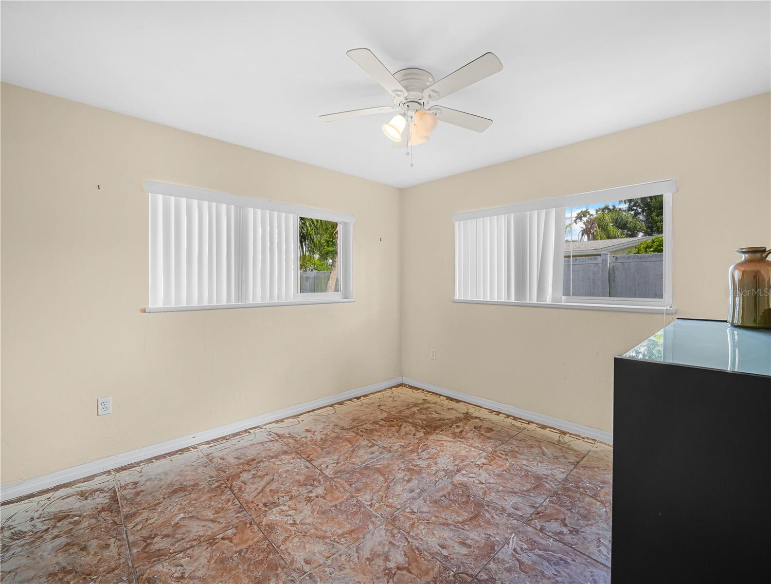 Image 36 of 53 For 320 8th Street N
