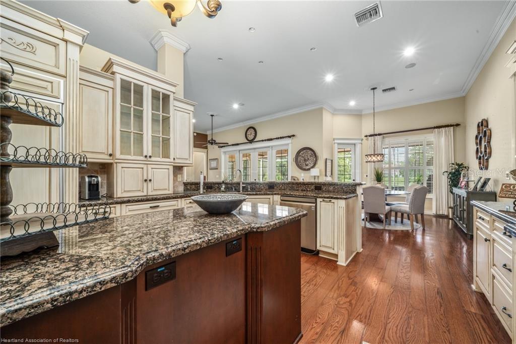 Image 10 of 39 For 3859 Enchanted Oaks Lane