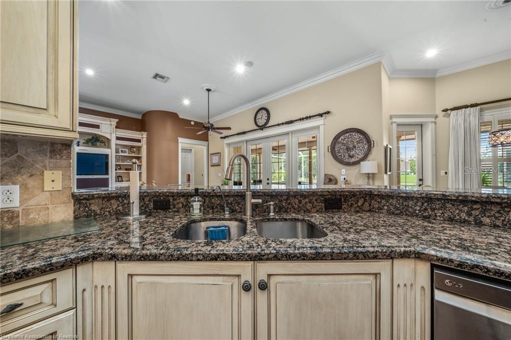 Image 14 of 39 For 3859 Enchanted Oaks Lane