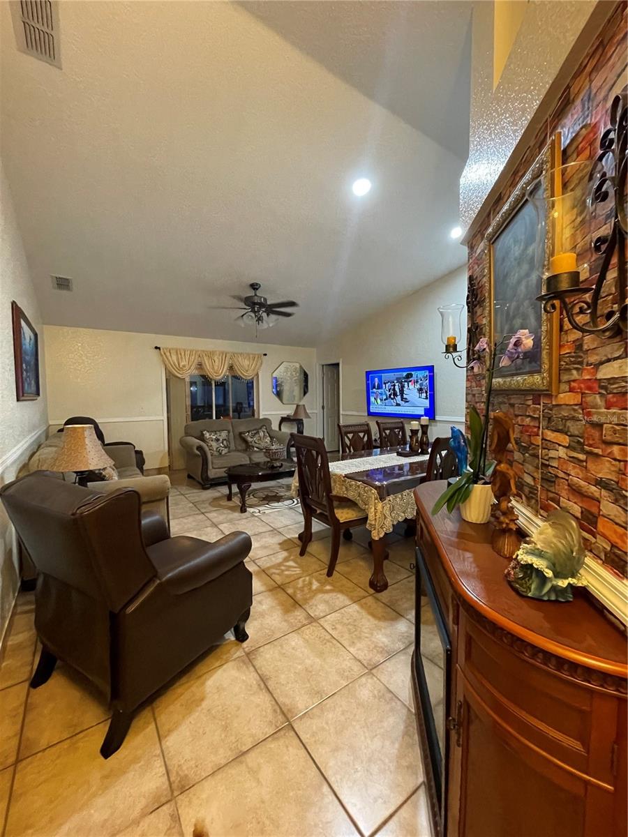 Image 10 of 30 For 1366 Merrimack Place