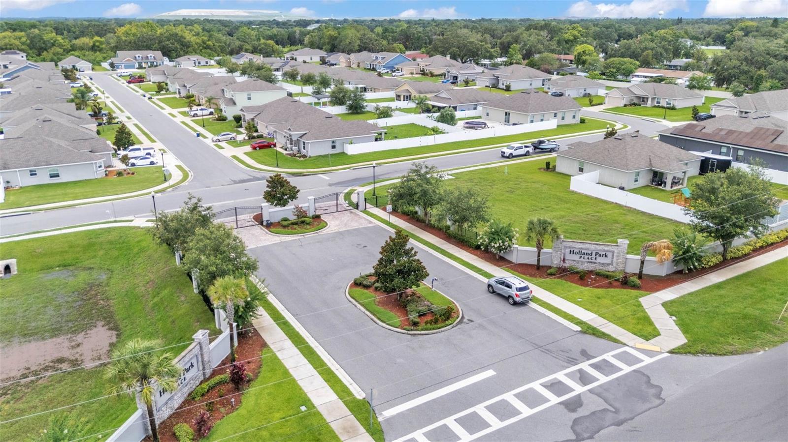 Image 19 of 73 For 308 Kissengen Park Drive