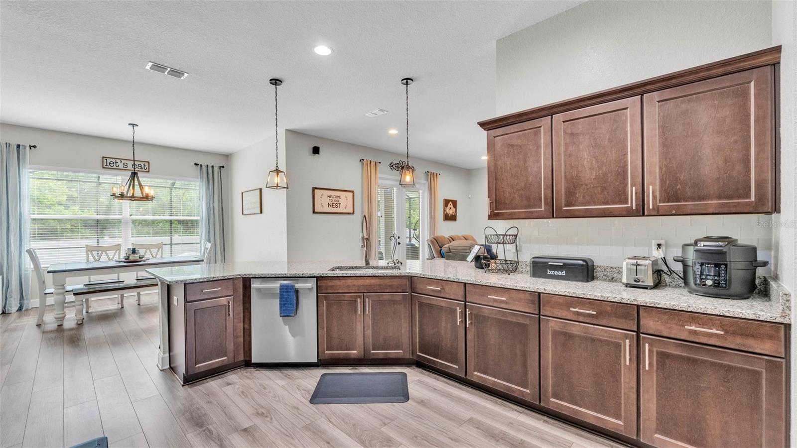 Image 39 of 73 For 308 Kissengen Park Drive