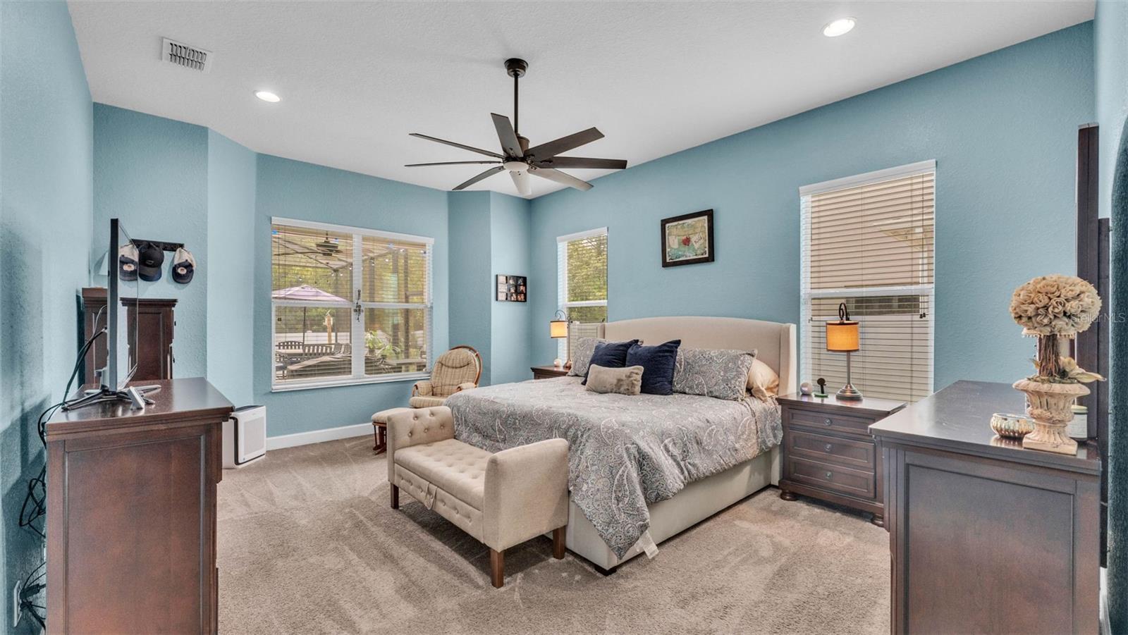 Image 41 of 73 For 308 Kissengen Park Drive