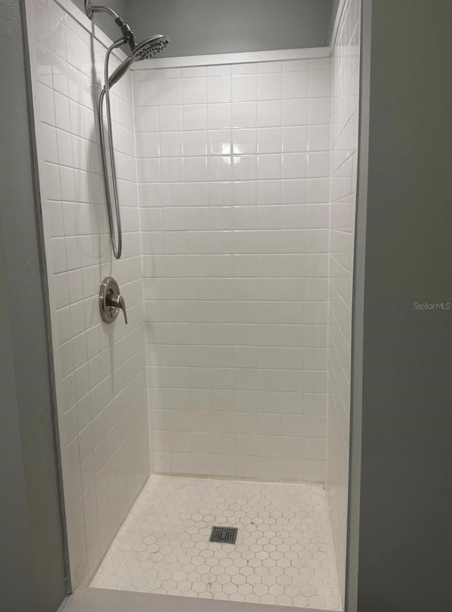 Image 11 of 18 For 7906 Waterview Way 7906