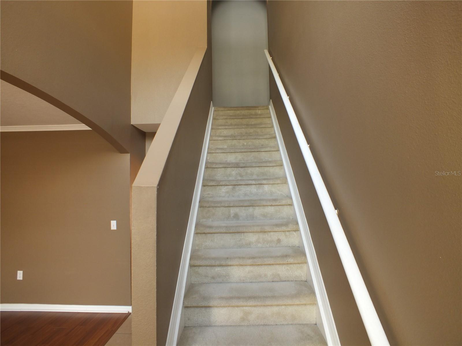 Image 3 of 9 For 5895 Royal Hills Circle