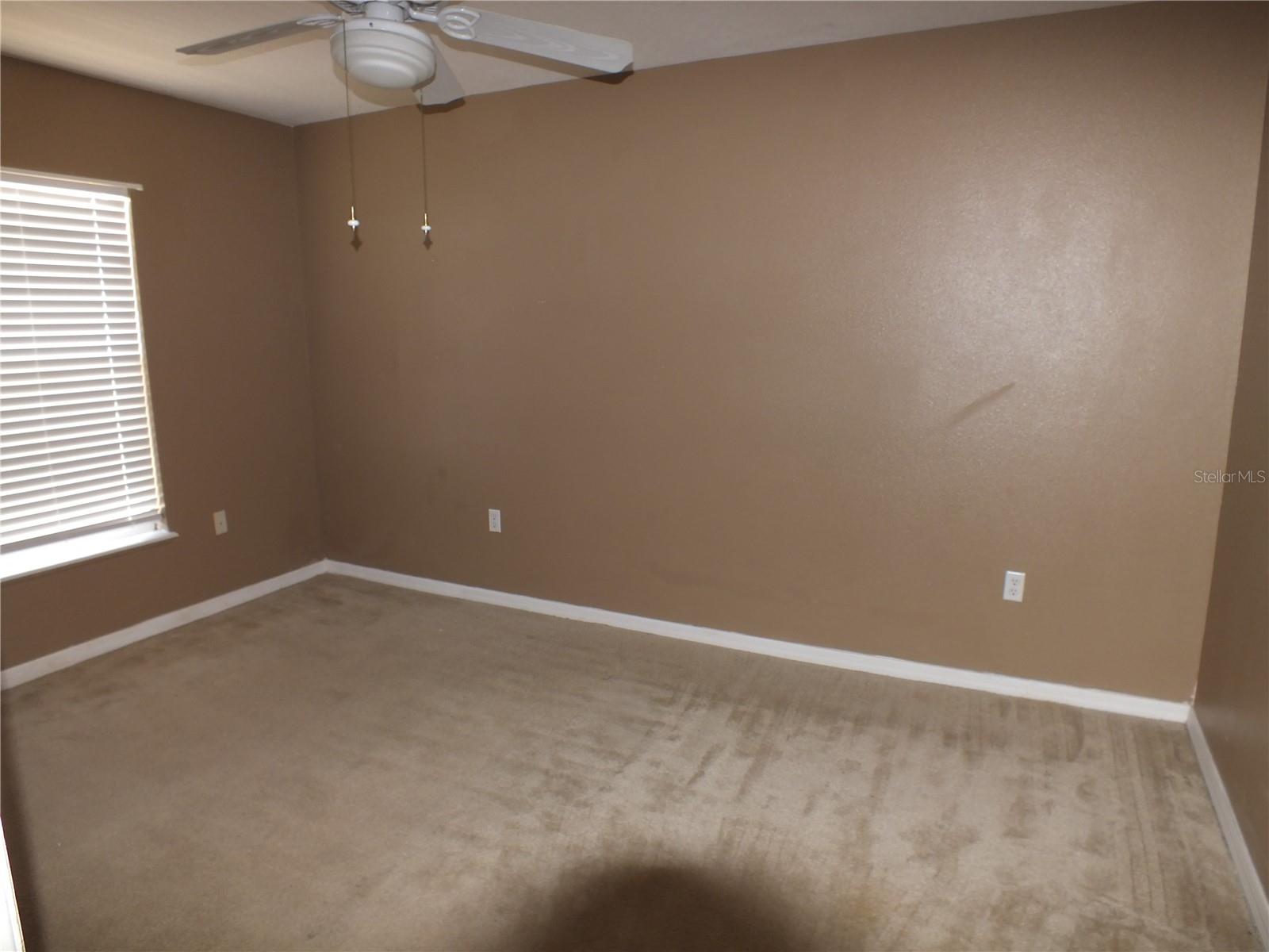 Image 7 of 9 For 5895 Royal Hills Circle
