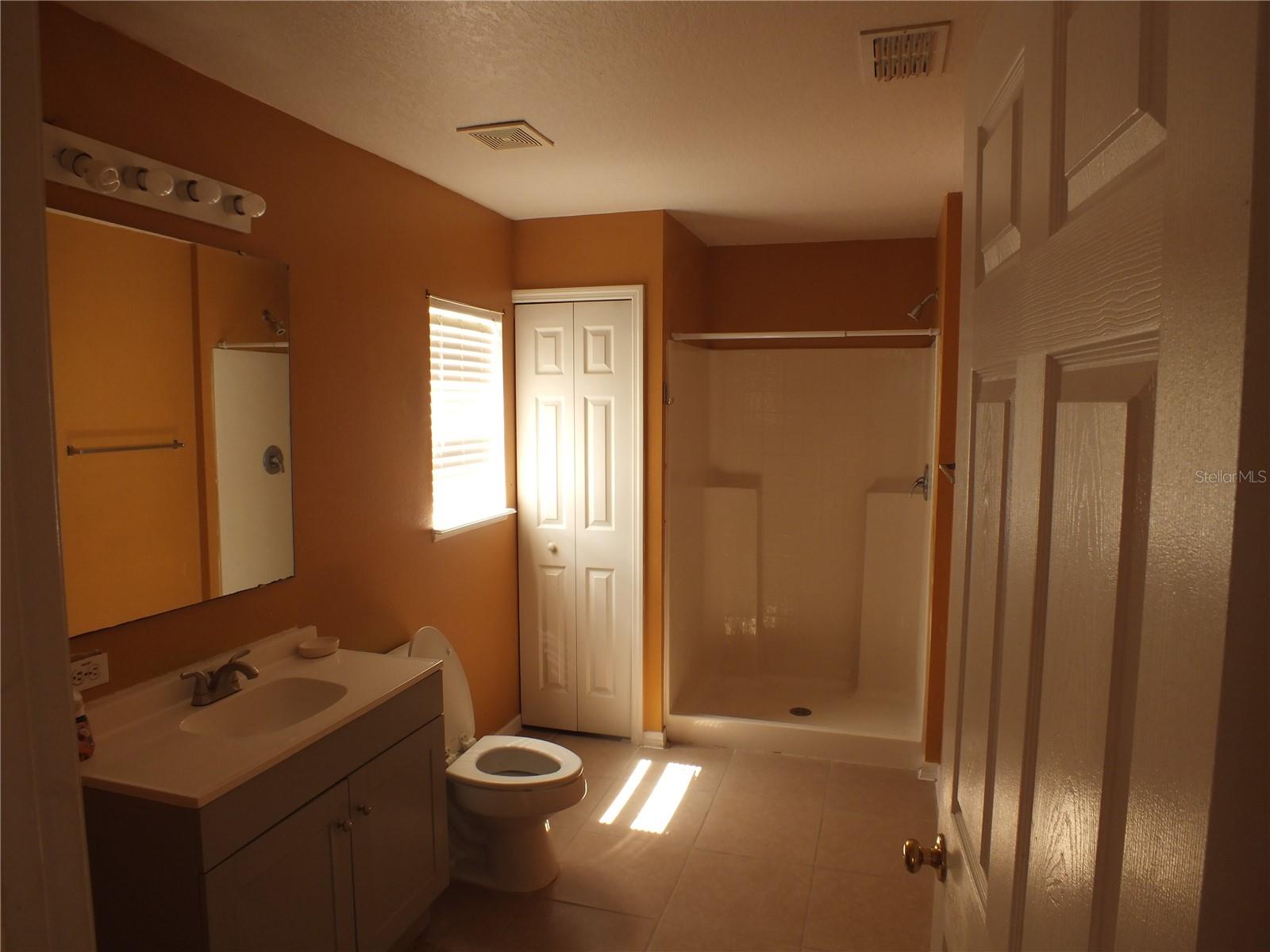 Image 8 of 9 For 5895 Royal Hills Circle