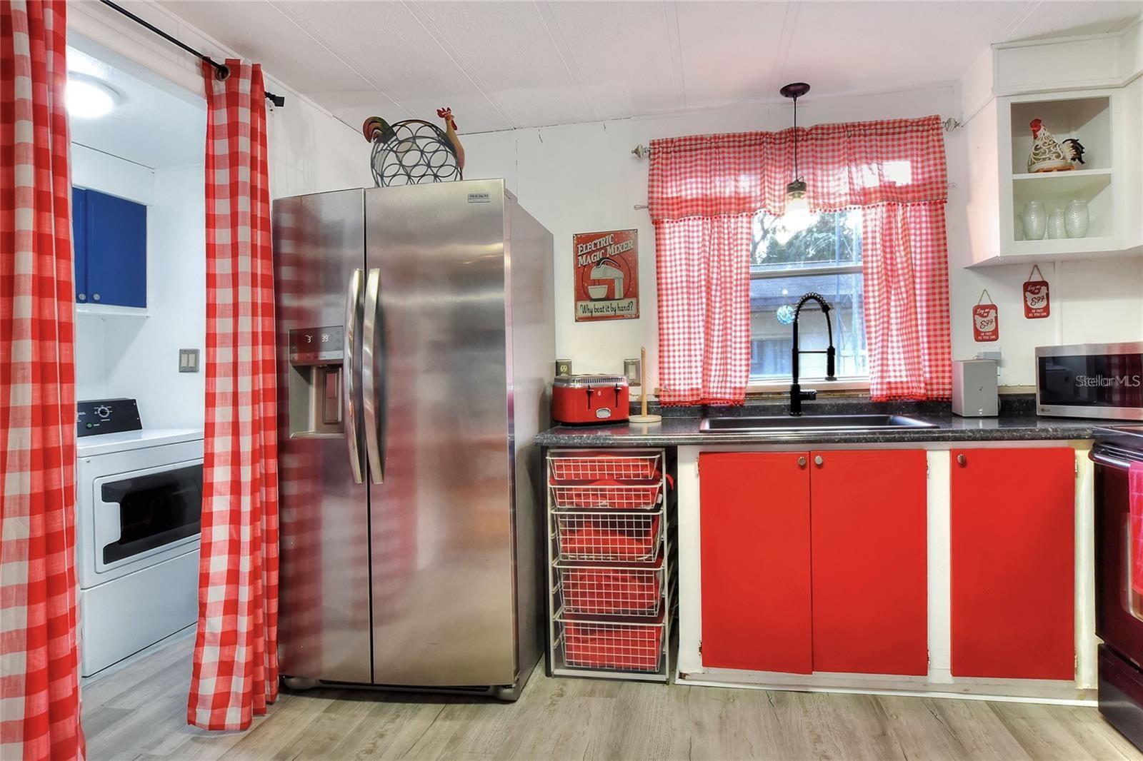 Listing photo id 13 for 119 Mini Ranch Road