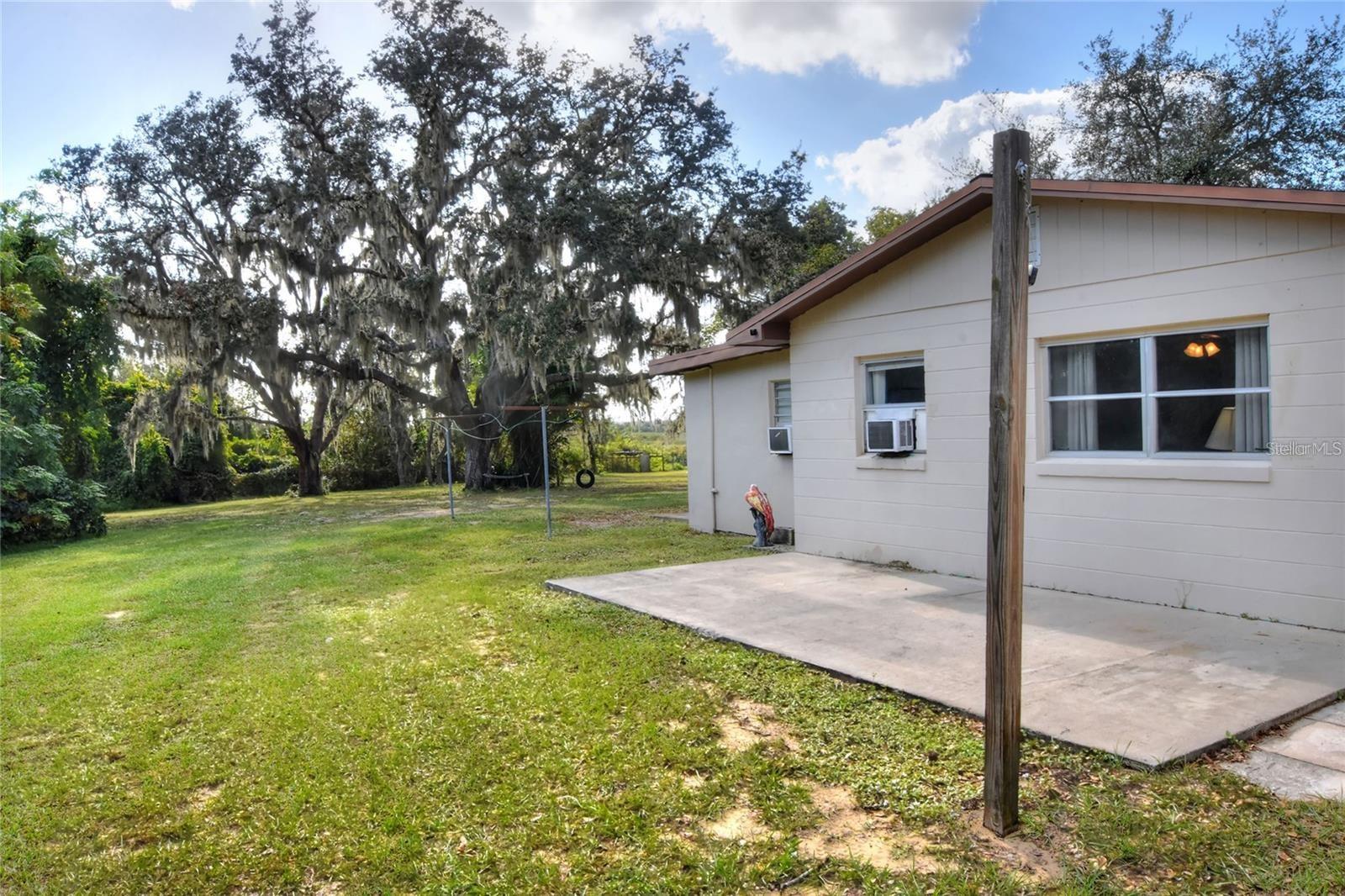 Listing photo id 27 for 119 Mini Ranch Road
