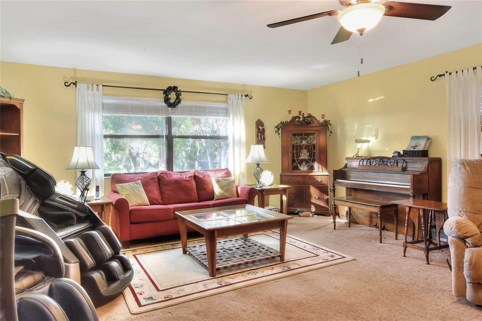 Listing photo id 5 for 119 Mini Ranch Road