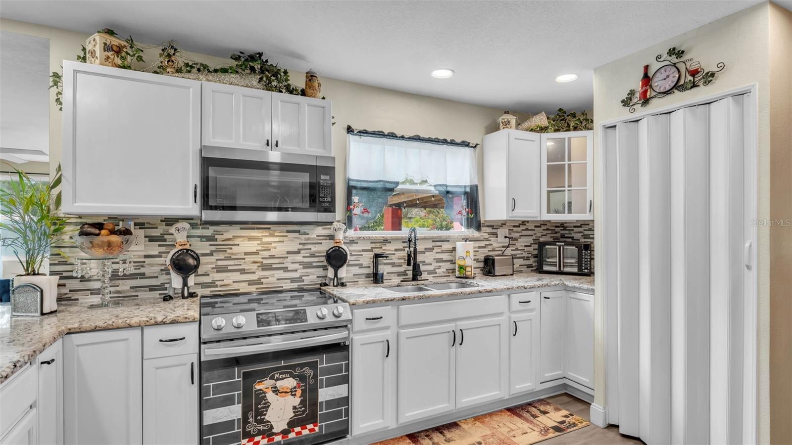 Image 4 of 46 For 1125 Rolling Woods Lane