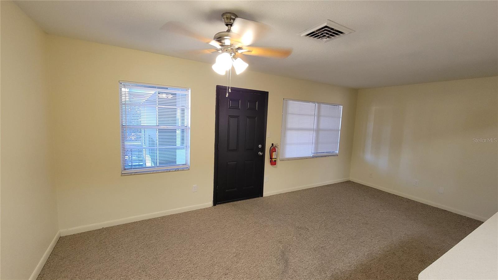 Image 3 of 7 For 131 Avenue B Ne