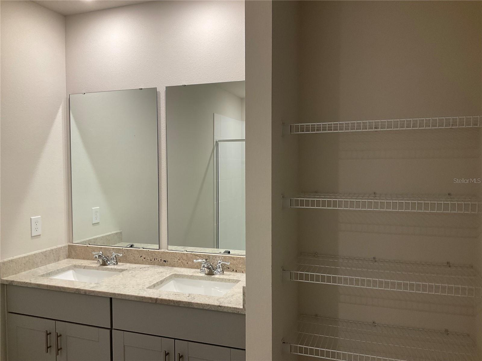 Image 11 of 15 For 1190 Yumuri Street