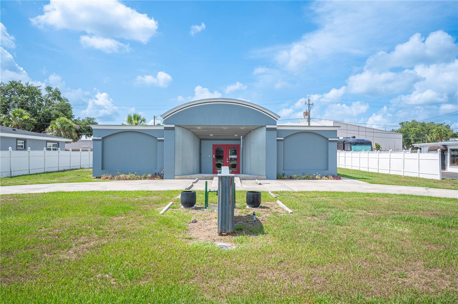 Details for 304 Doris Drive, LAKELAND, FL 33813