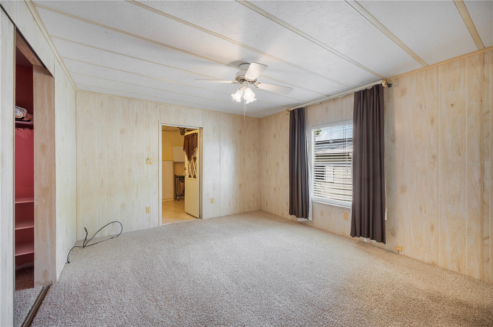 Image 16 of 35 For 6027 Grand Oaks Drive Se