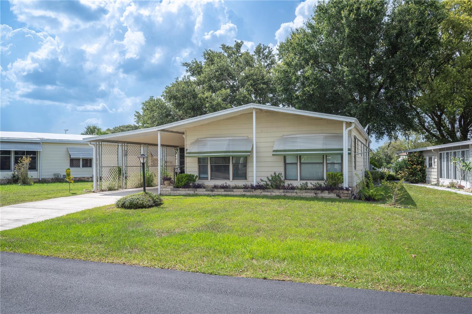 Image 2 of 35 For 6027 Grand Oaks Drive Se