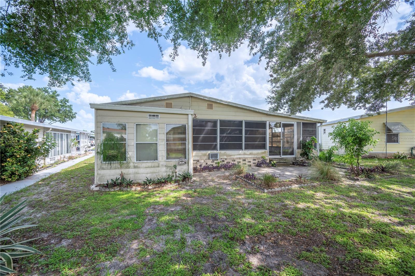 Image 30 of 35 For 6027 Grand Oaks Drive Se