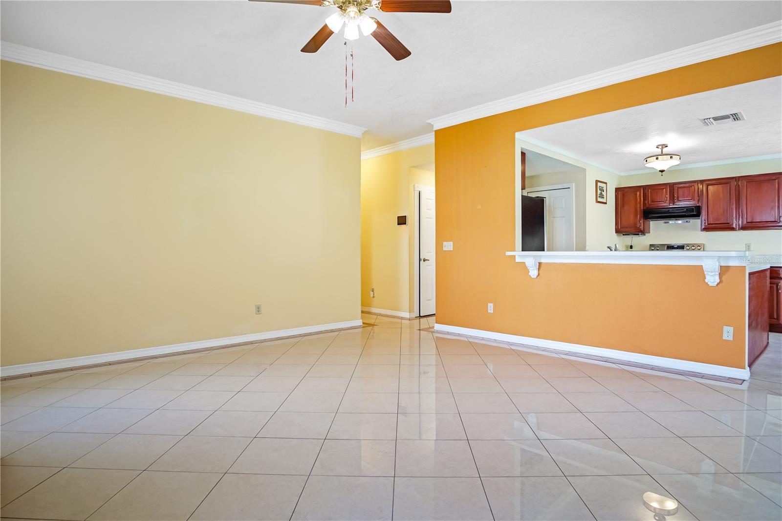 Image 13 of 38 For 458 Lytton Circle