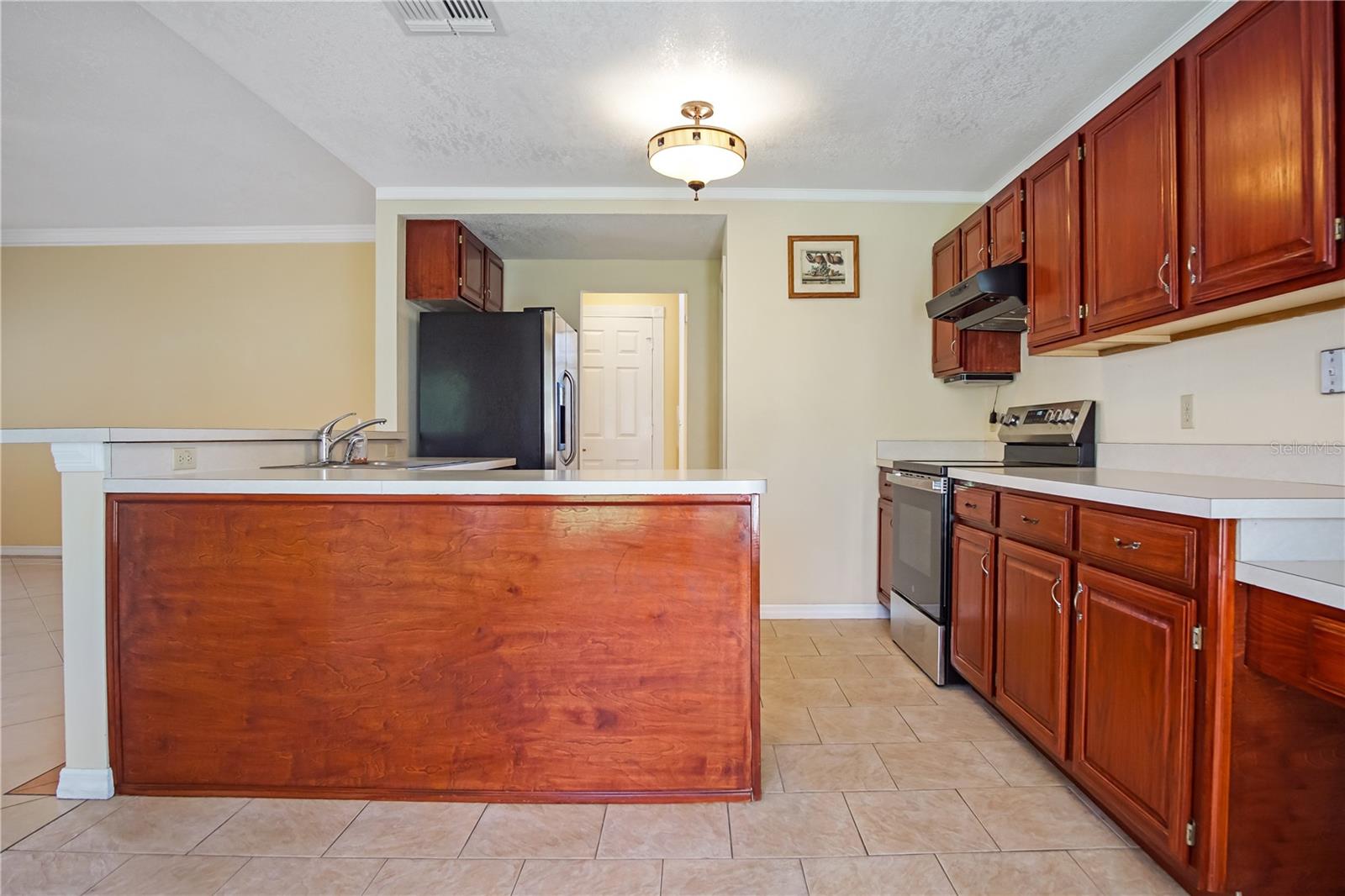 Image 8 of 38 For 458 Lytton Circle
