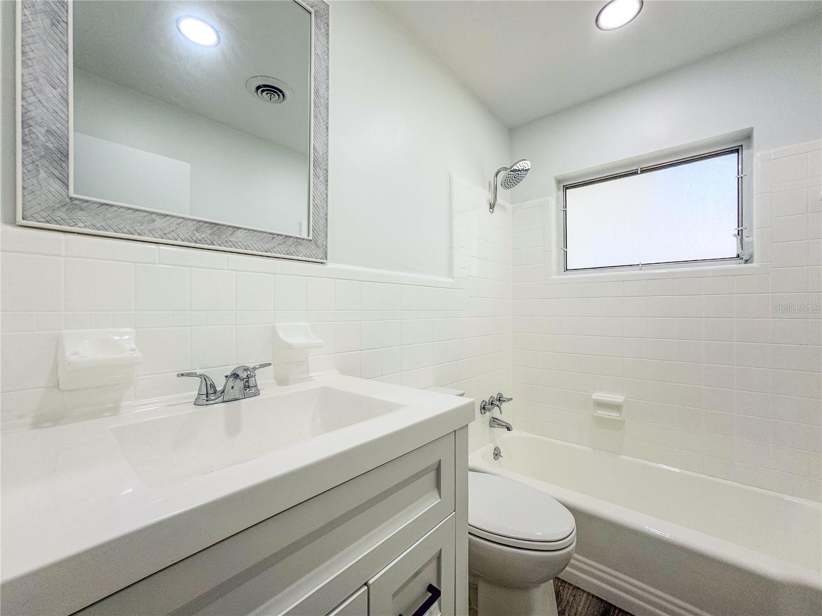 Image 13 of 19 For 938 Glenwood Avenue