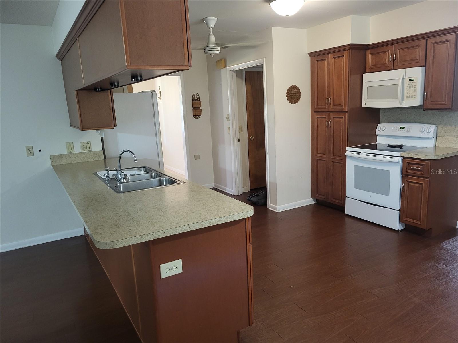 Image 10 of 18 For 514 7th Street S