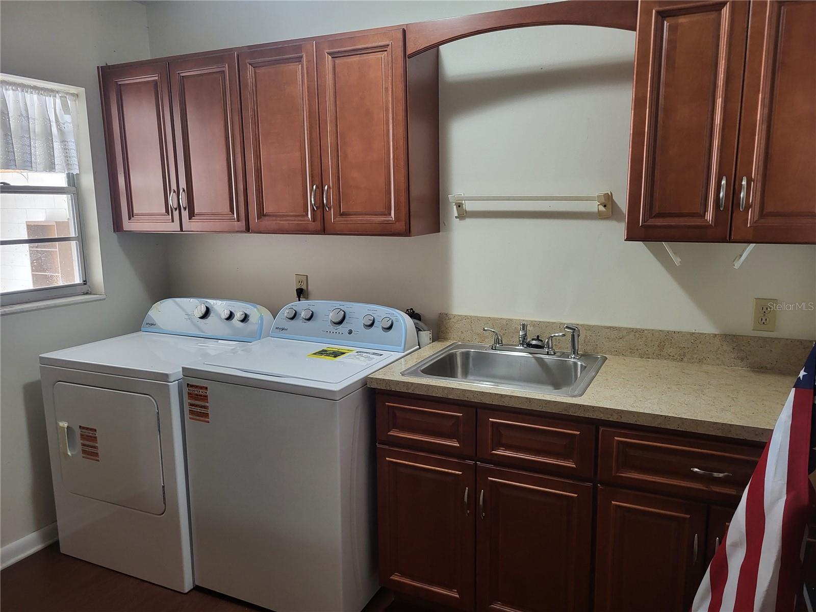 Image 11 of 18 For 514 7th Street S