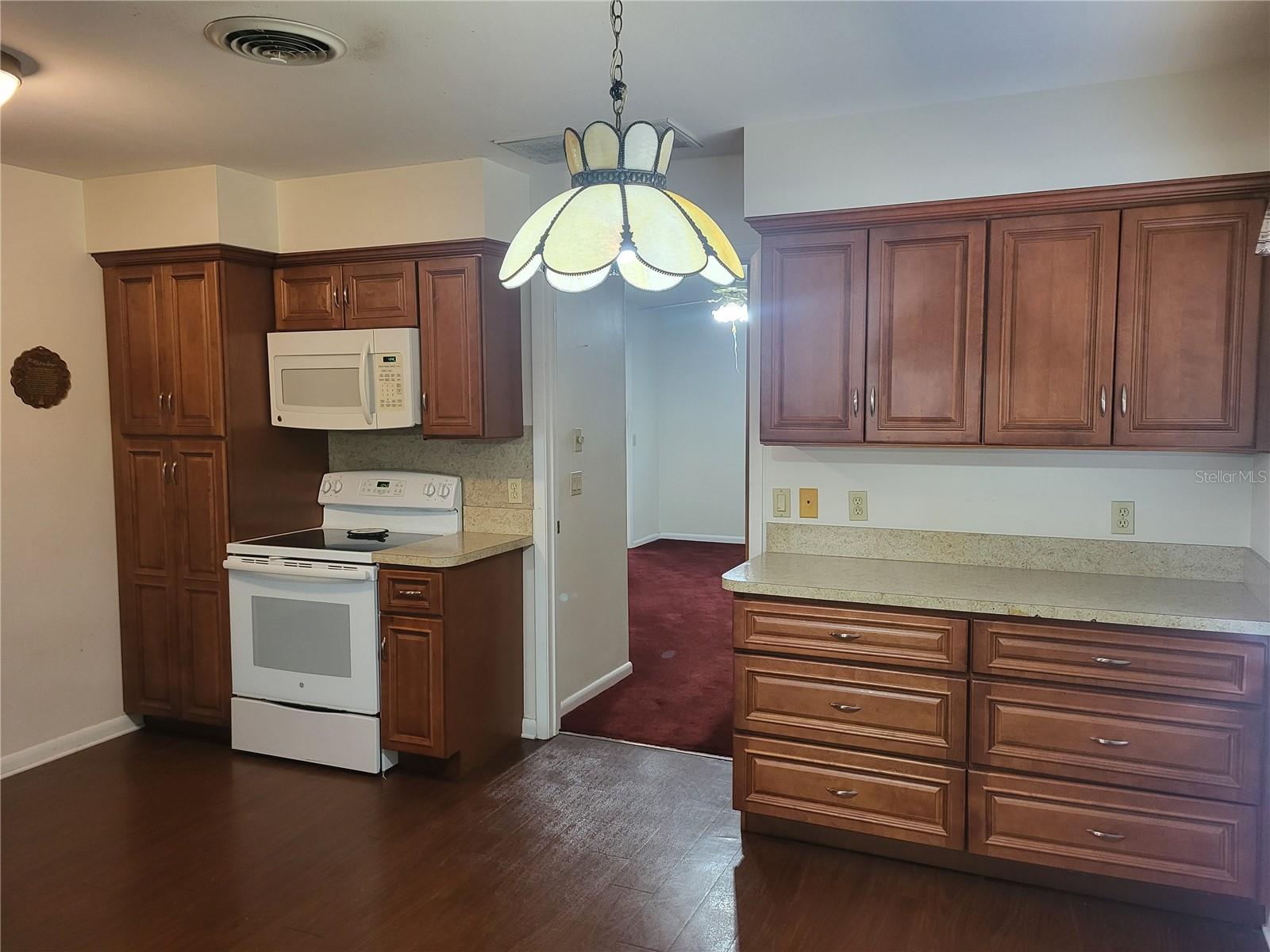 Image 2 of 18 For 514 7th Street S