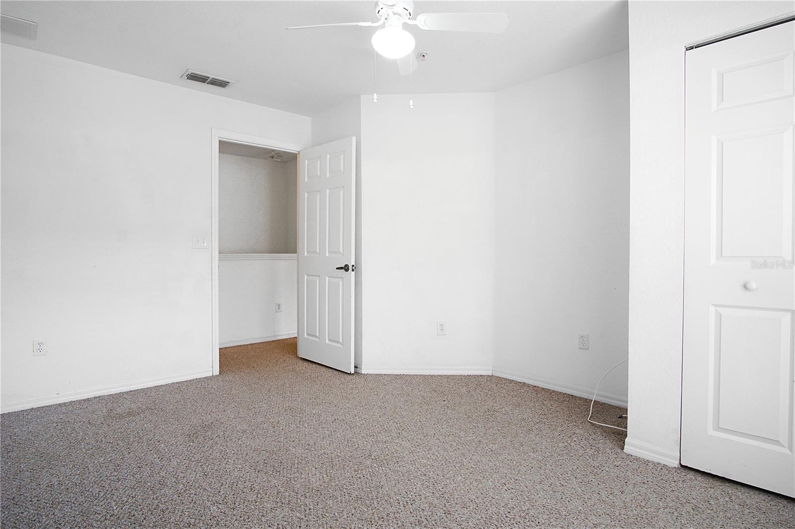 Image 16 of 32 For 4562 Yellowgold Road E 104