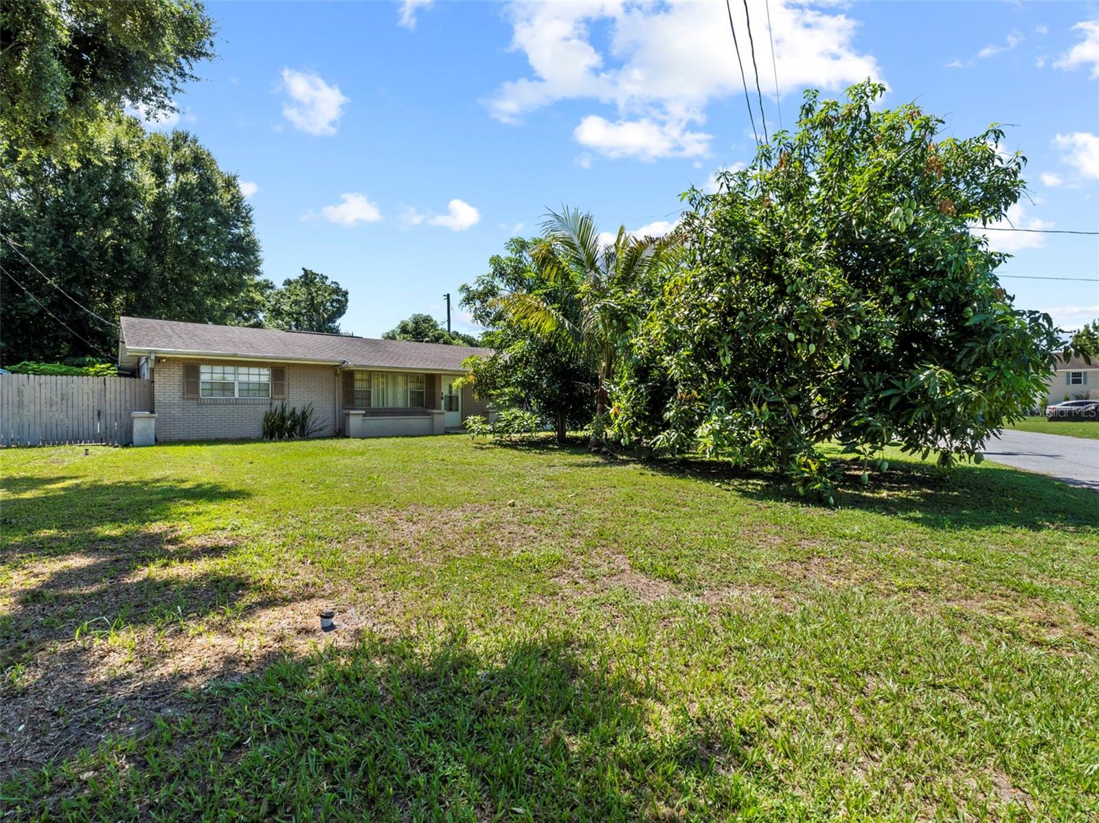 Image 4 of 52 For 2800 Sunset Drive Nw