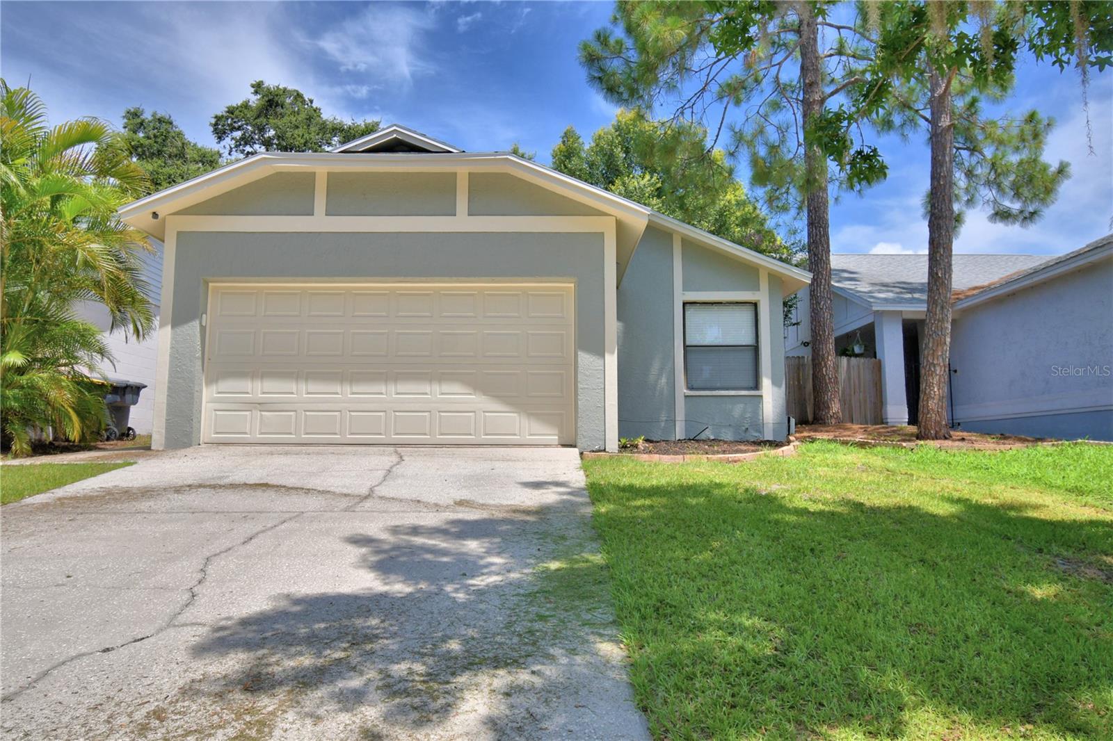 Details for 658 Lake Dexter Circle, WINTER HAVEN, FL 33884