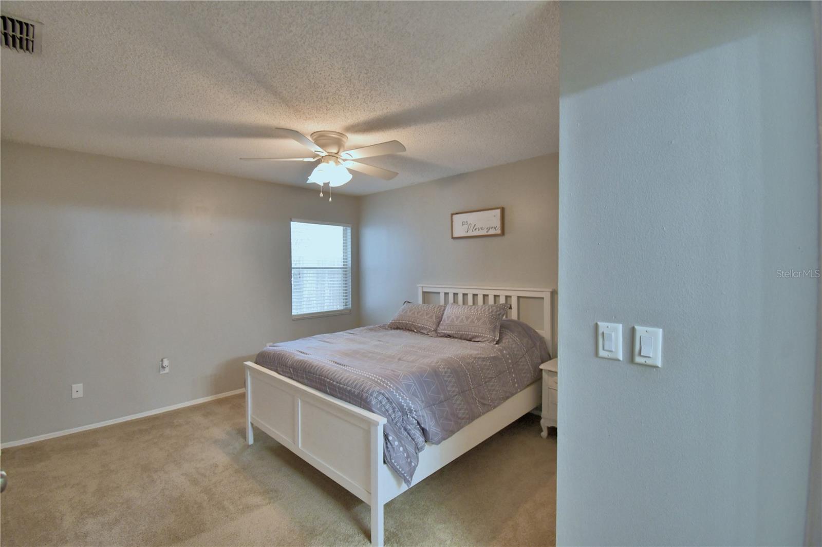 Image 14 of 36 For 658 Lake Dexter Circle