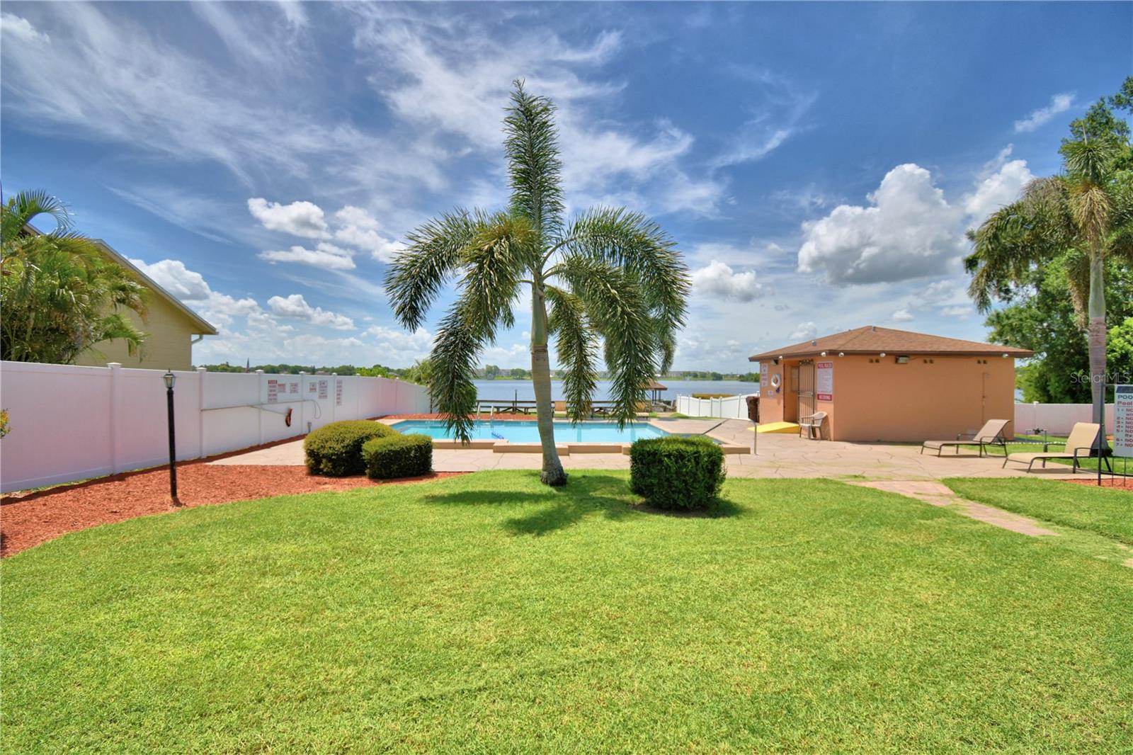 Image 36 of 36 For 658 Lake Dexter Circle