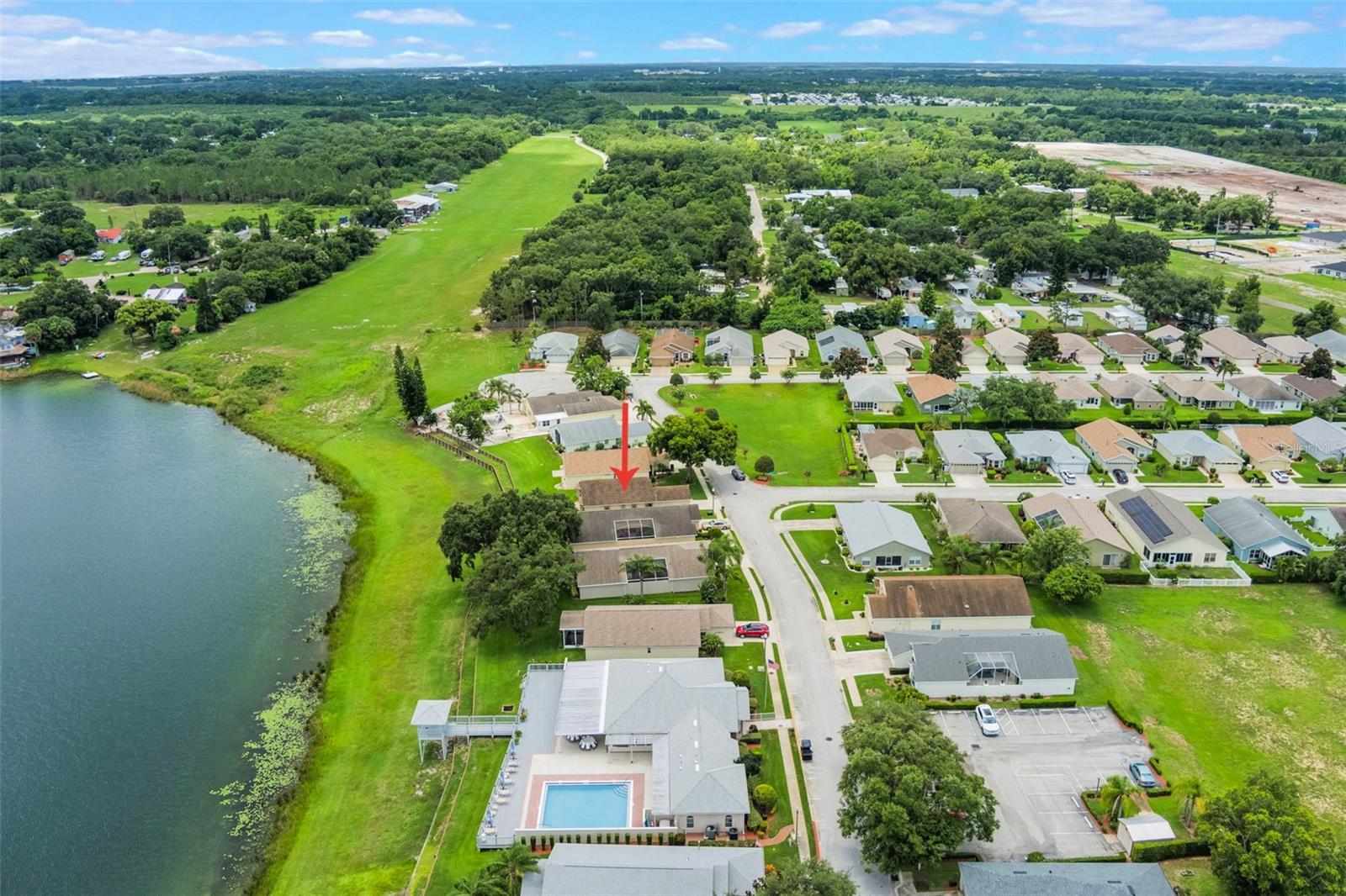 Image 31 of 39 For 464 Lake Suzanne Drive
