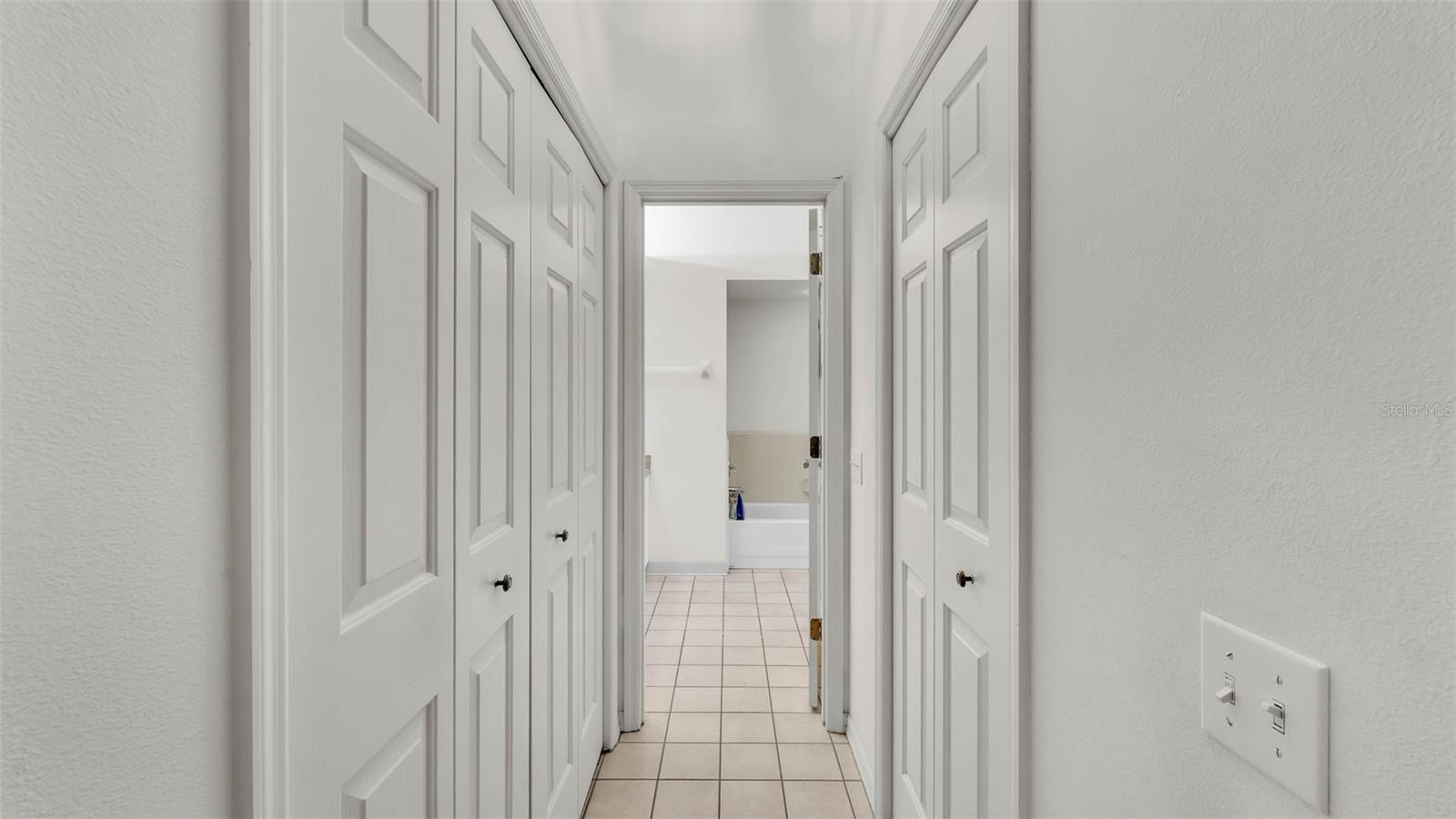 Image 18 of 46 For 13 Enclave Drive