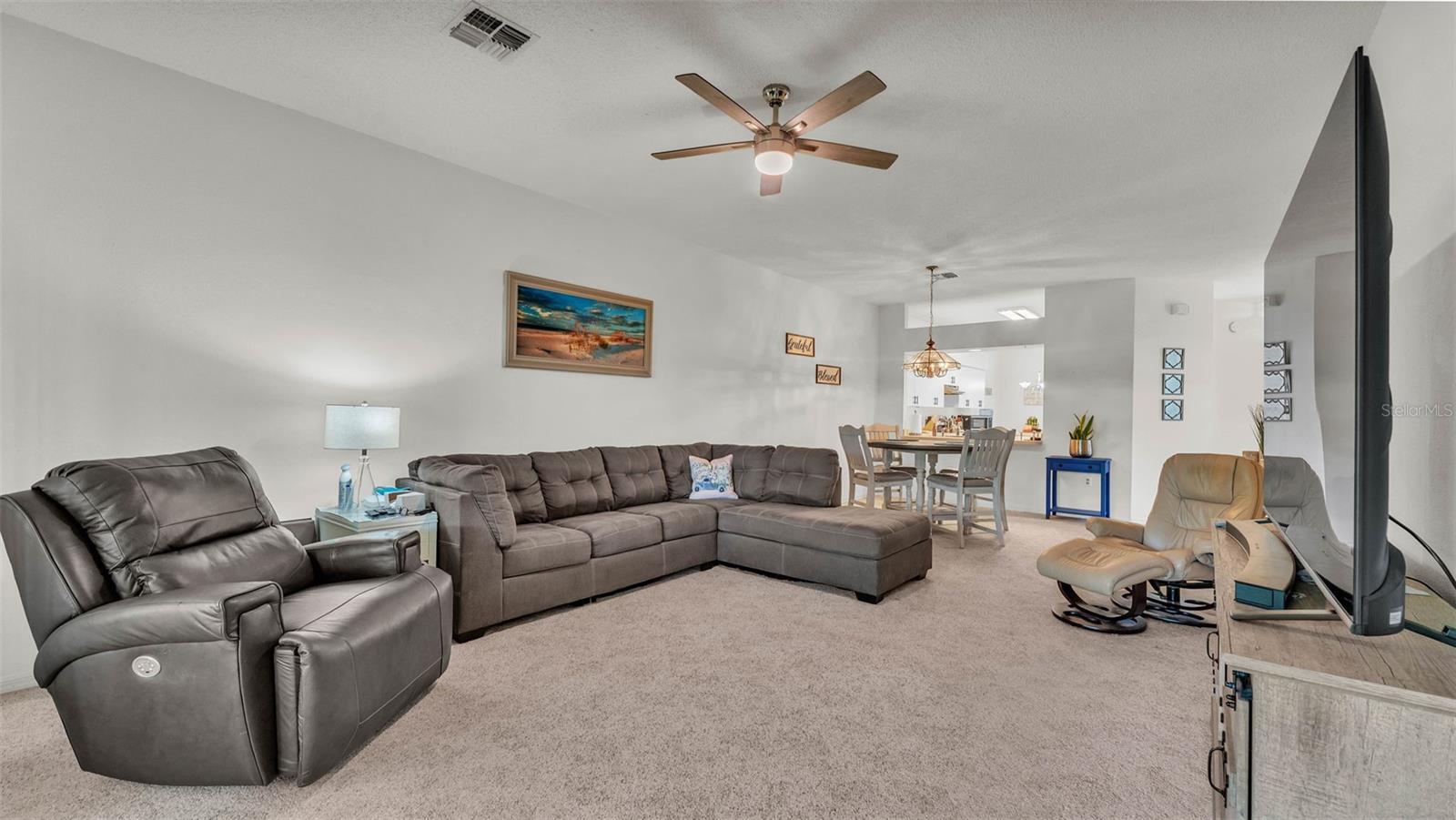 Image 26 of 46 For 13 Enclave Drive