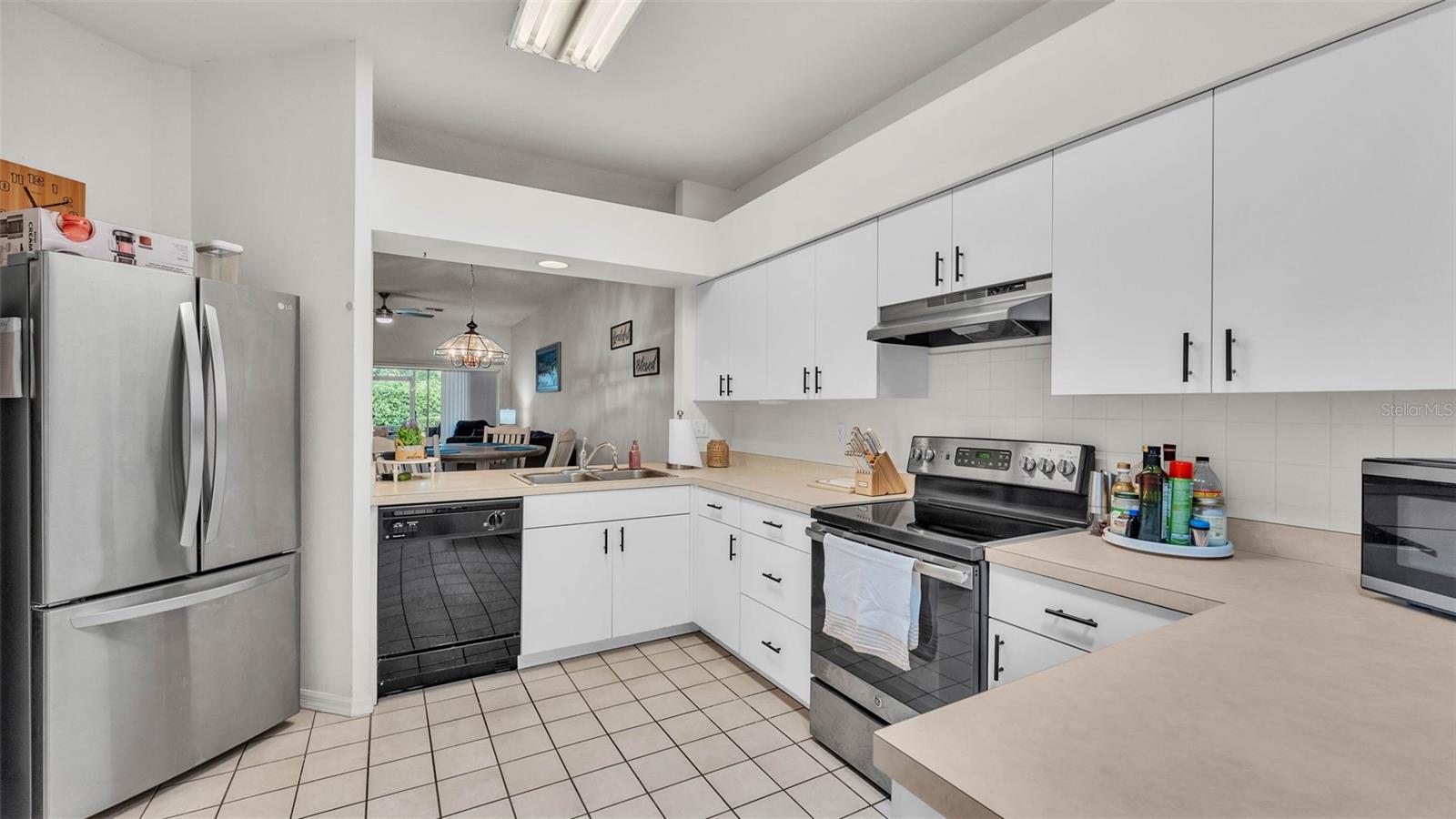 Image 32 of 46 For 13 Enclave Drive