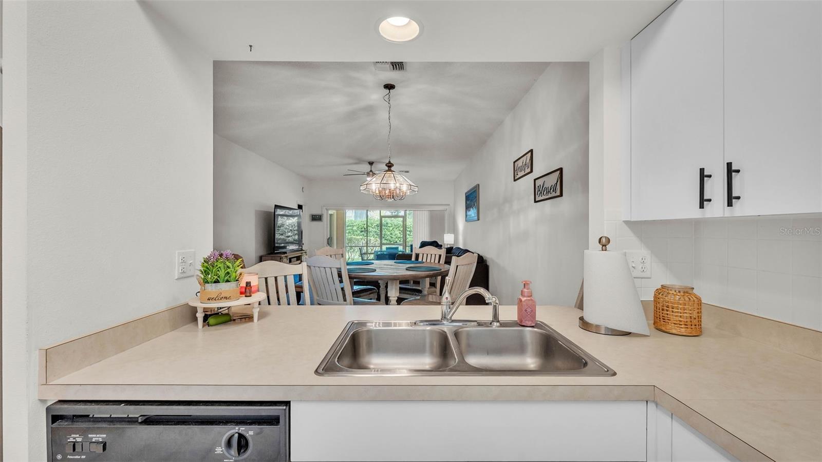 Image 33 of 46 For 13 Enclave Drive