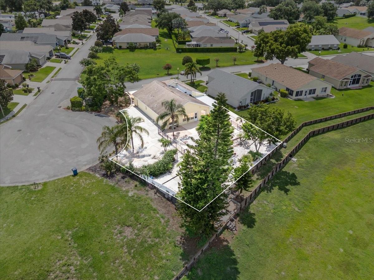 Image 41 of 44 For 452 Lake Suzanne Drive