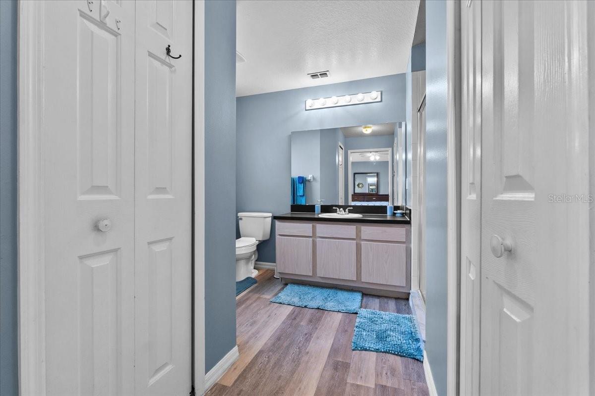 Image 17 of 41 For 419 Wellesly Drive