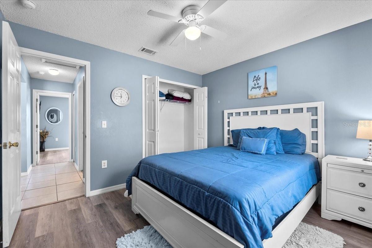 Image 25 of 41 For 419 Wellesly Drive