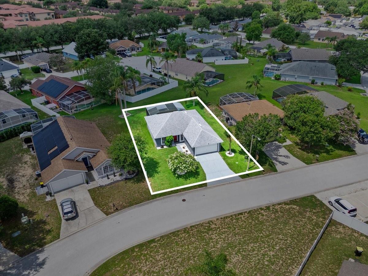 Image 35 of 41 For 419 Wellesly Drive