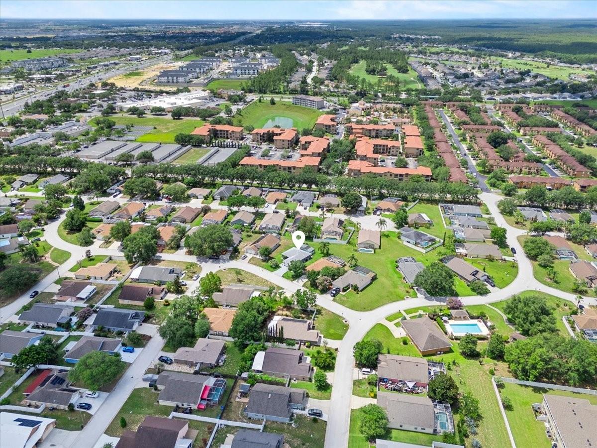 Image 38 of 41 For 419 Wellesly Drive