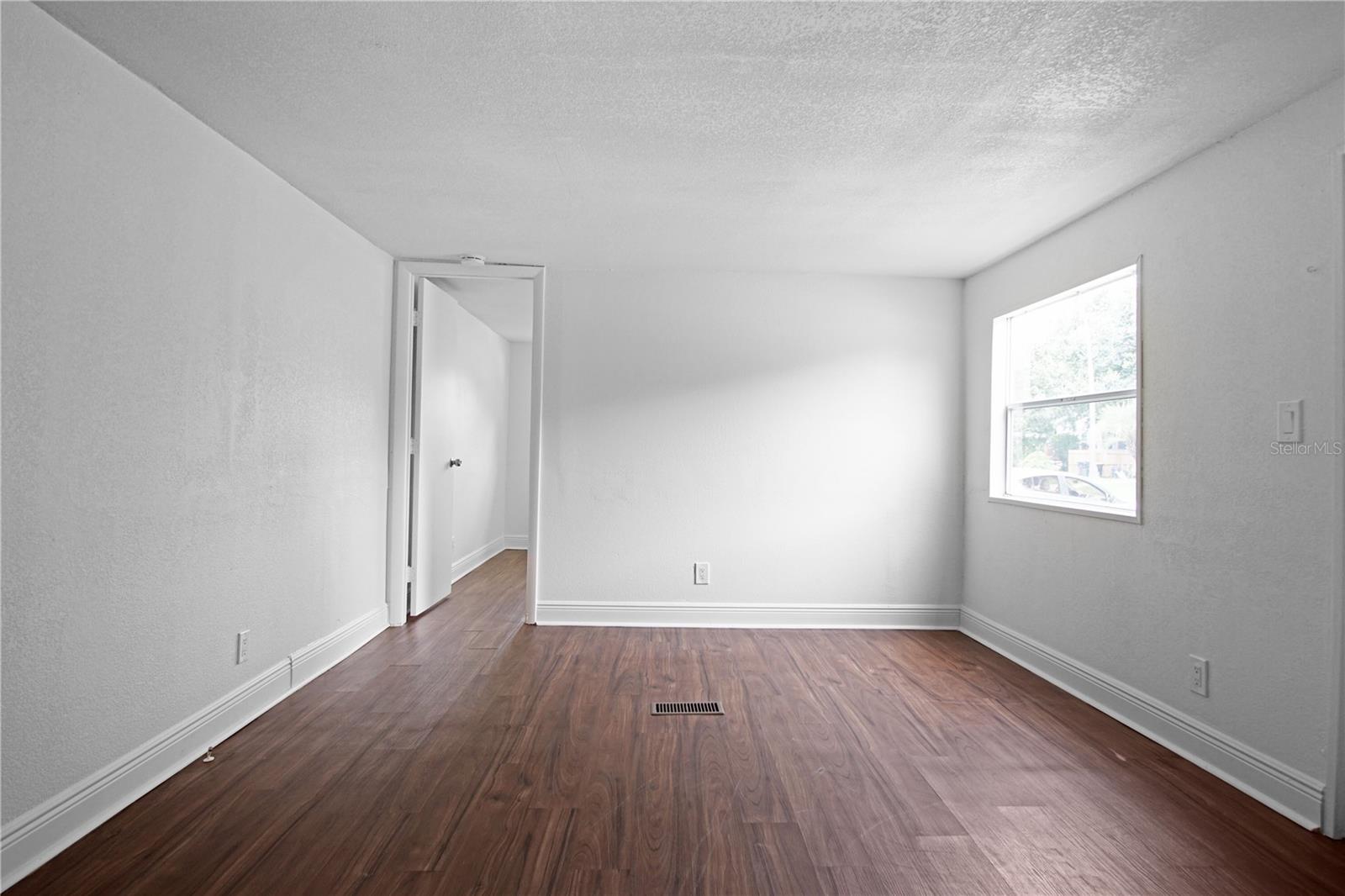 Image 12 of 18 For 26 Forest Drive 30b