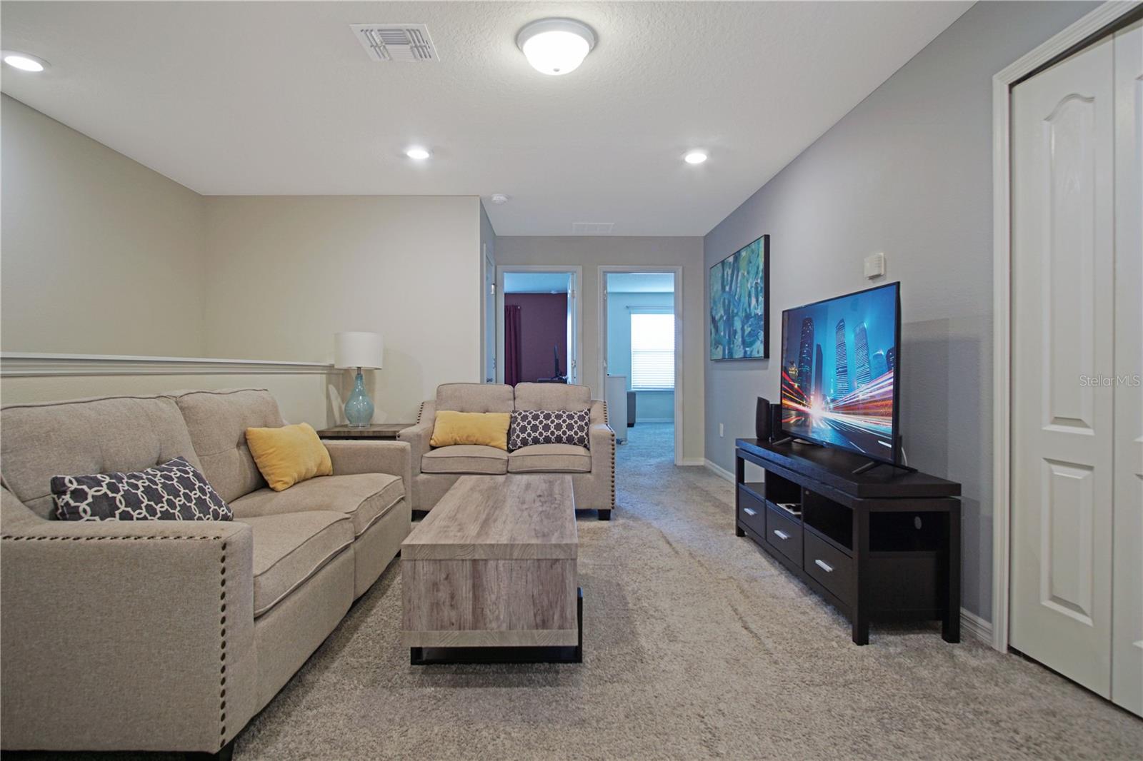 Image 20 of 33 For 7549 Oak Spring Lane