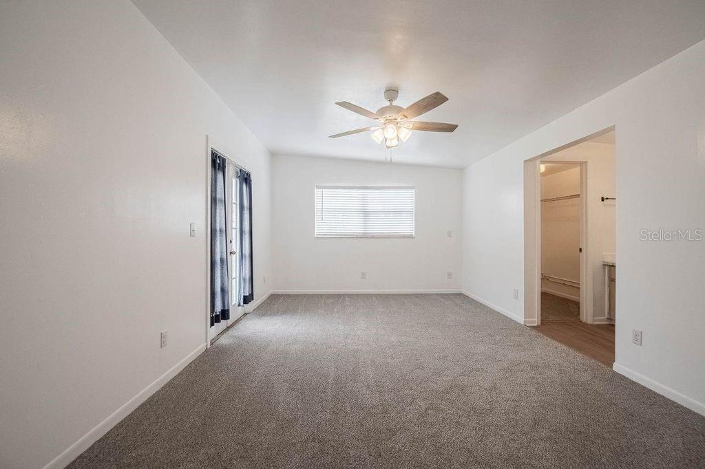 Image 17 of 27 For 455 Manor Drive