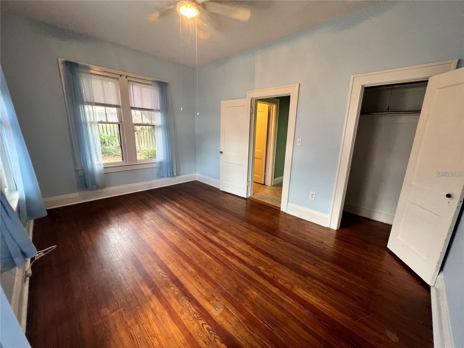 Image 6 of 7 For 761 Avenue D Sw A