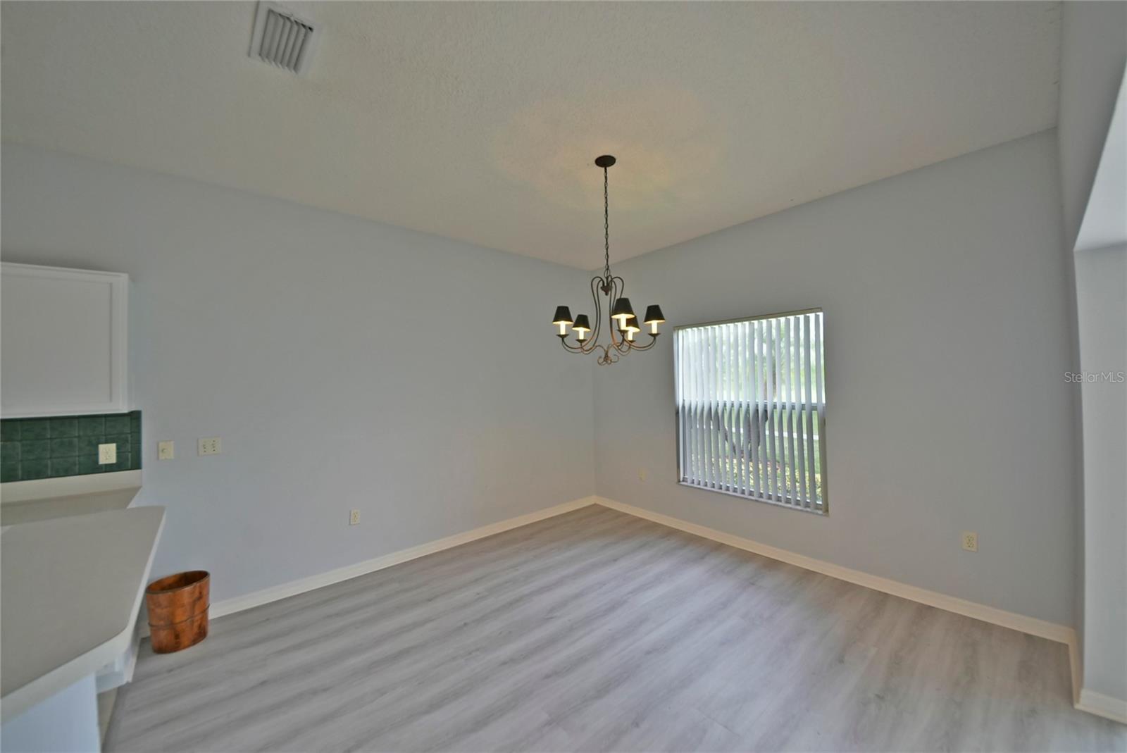 Image 13 of 41 For 4302 Berwick Drive